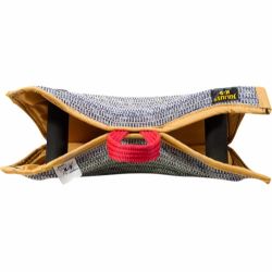 Julius K9 Bidestyr, hrd