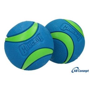 Chuckit Ultra Ball - Blue/Green