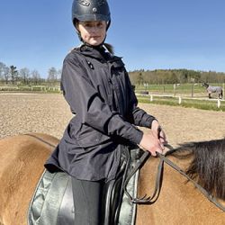  REGNJAKKE / RIDEJAKKE DAMEMODEL